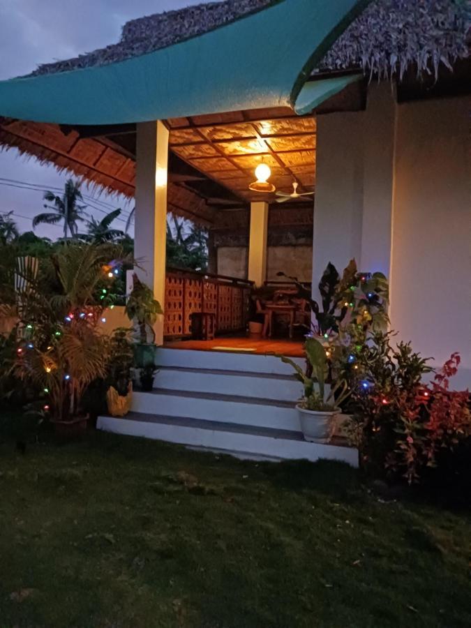 Weeroona Huts Homestay Pacifico San Isidro  Екстериор снимка