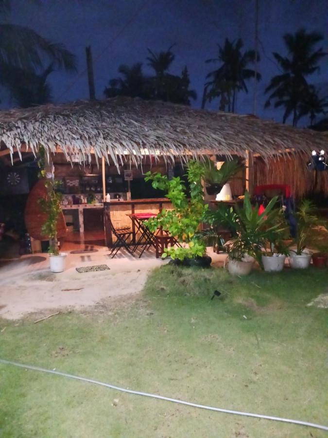 Weeroona Huts Homestay Pacifico San Isidro  Екстериор снимка
